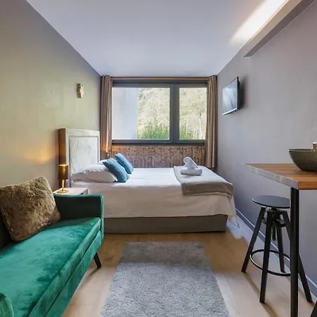 Fantastic By The With Mountain View Apartamento